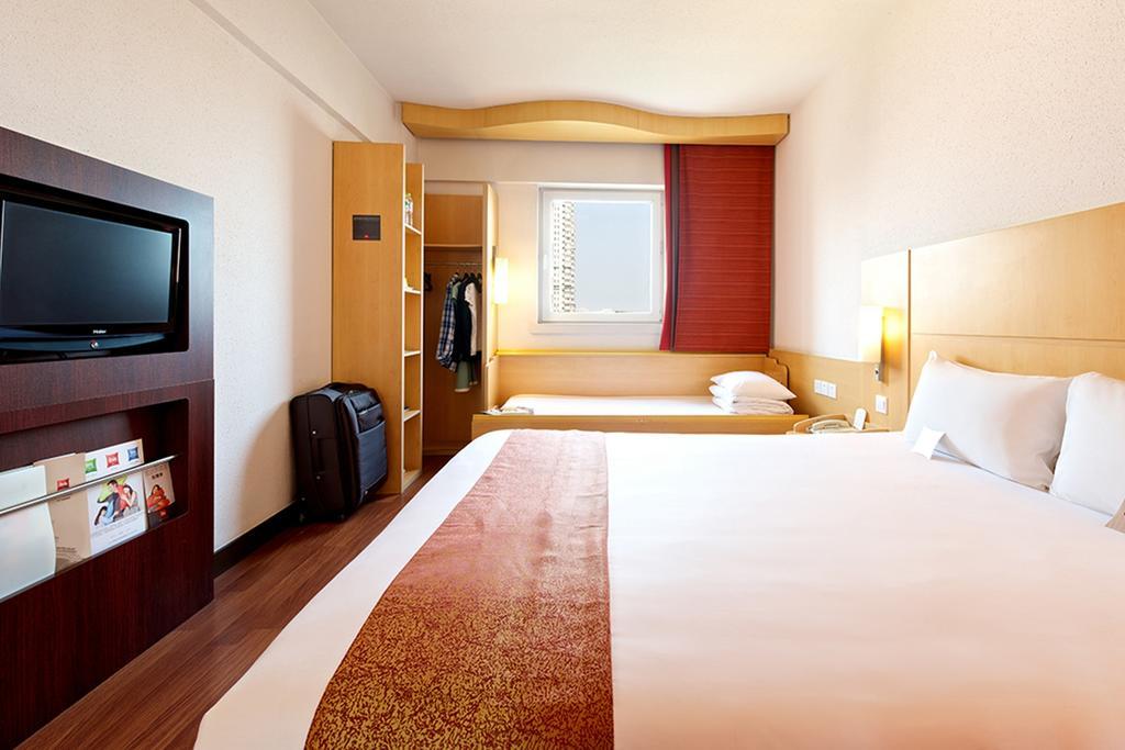 Ibis Luoyang Hi Tech Dev Zone Hotell Exteriör bild